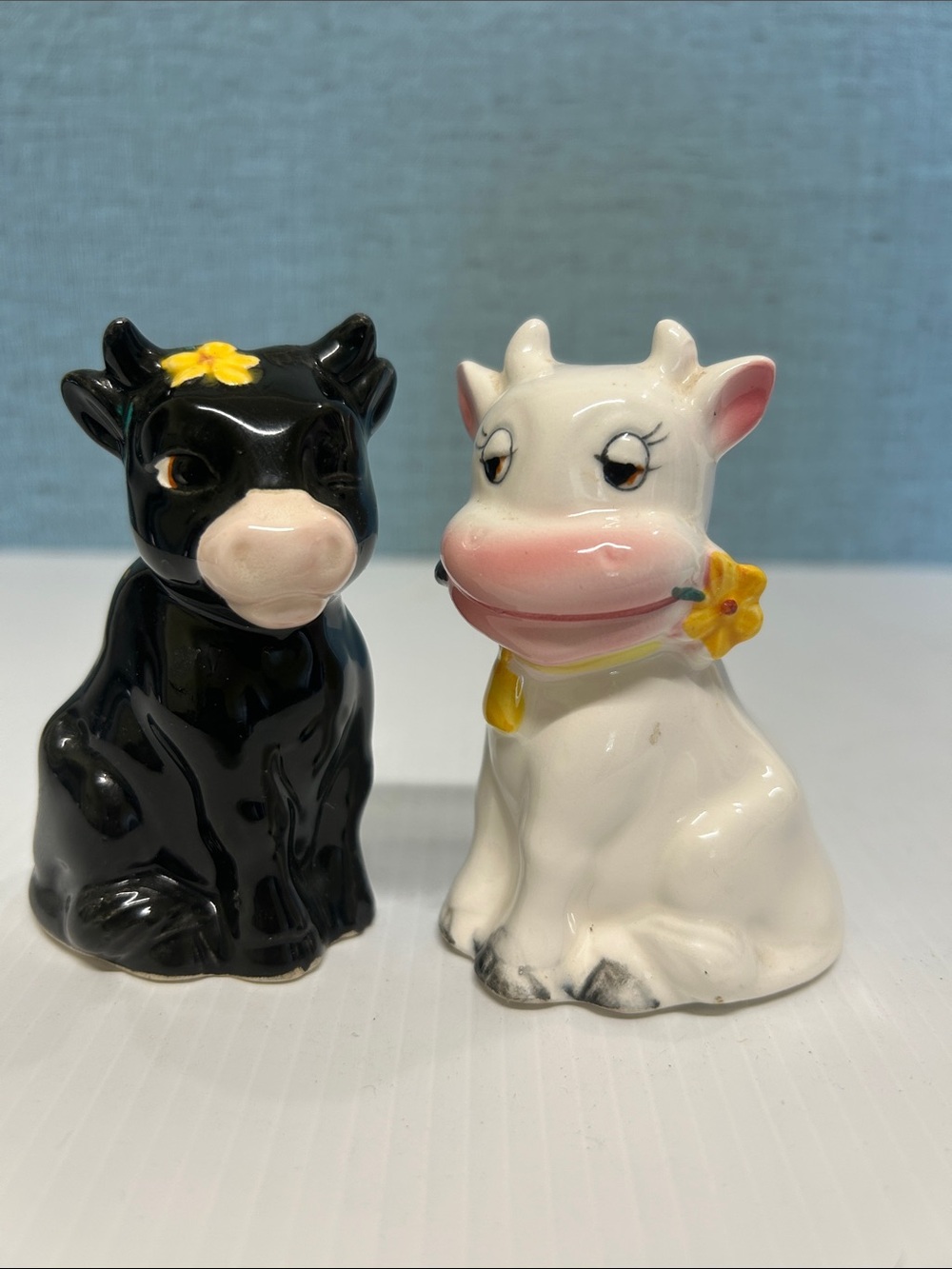 Vintage Anthropomorphic Cow Salt & Pepper Shakers - Kitsch - 3.75"